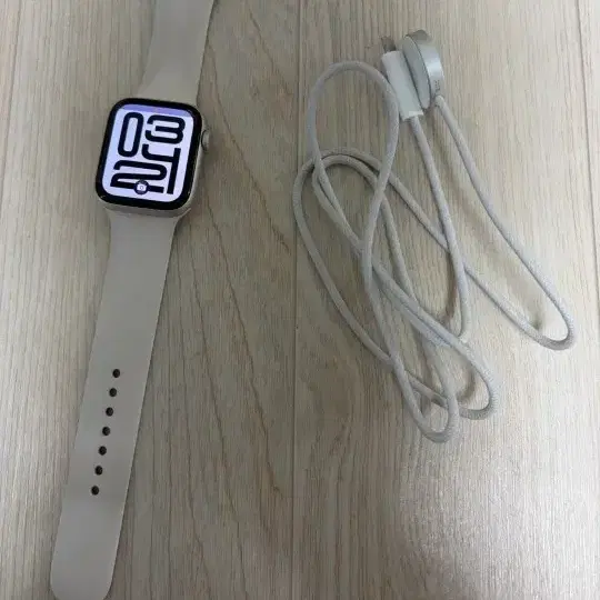 애플워치 SE3 스타라이트 44MM GPS+셀룰러