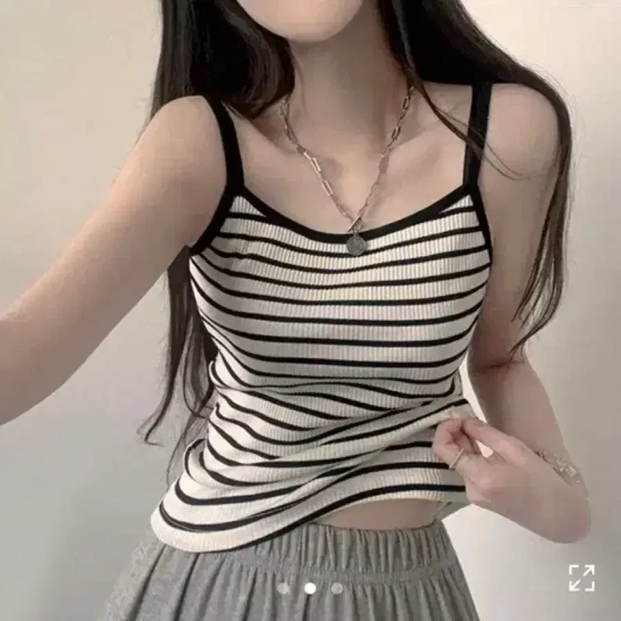 에이블리 스트라이프 민소매 나시