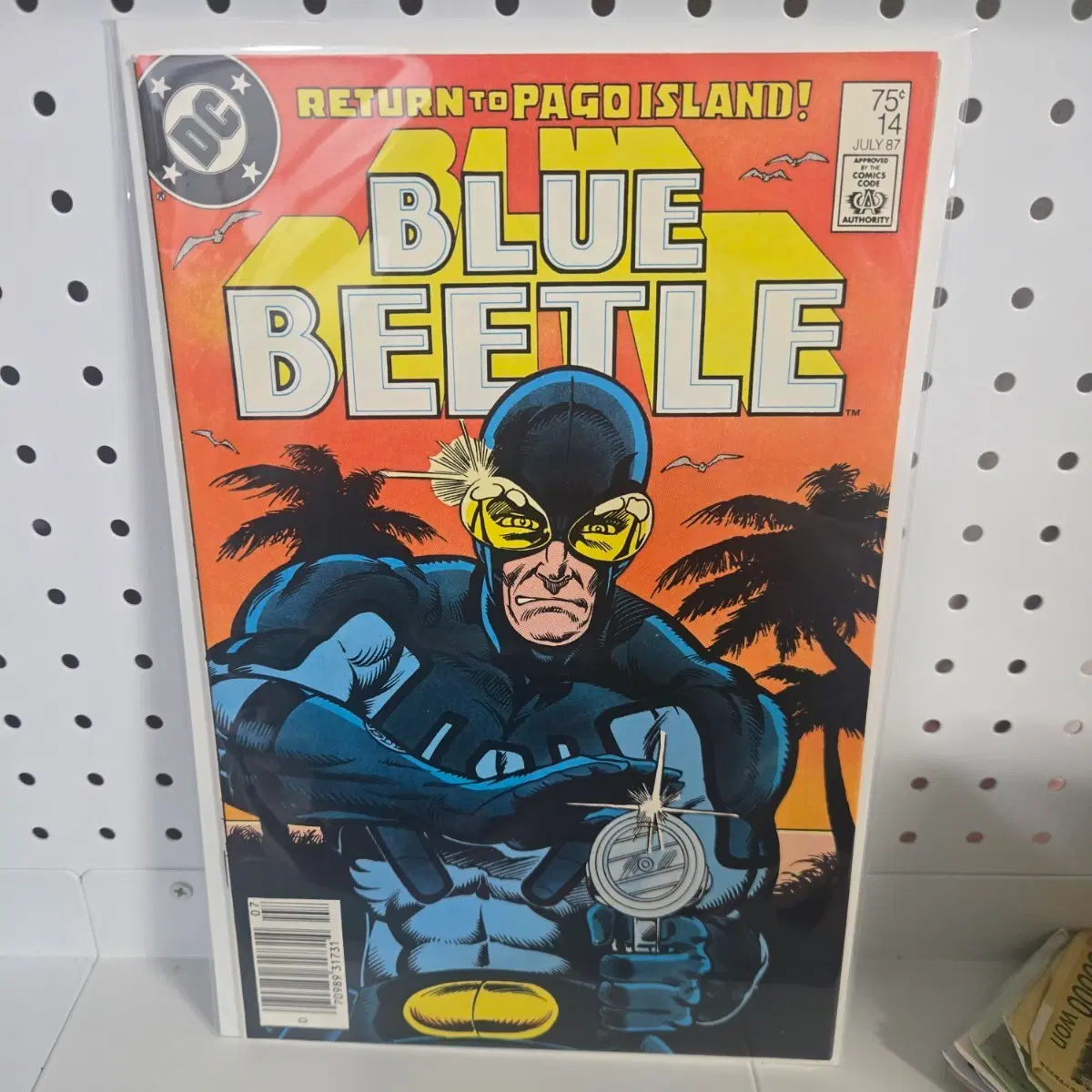 B / Blue Beetle #14