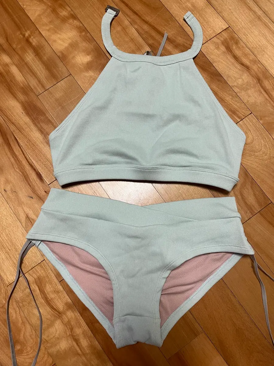 수민폴웨어 공구방폴웨어 봄햅번 여름파도 M