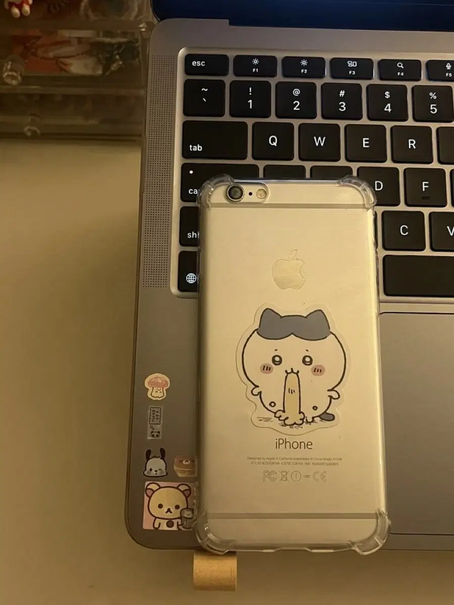 아이폰 6s 싸게 삽니다ㅠㅠ 연락주세요!!