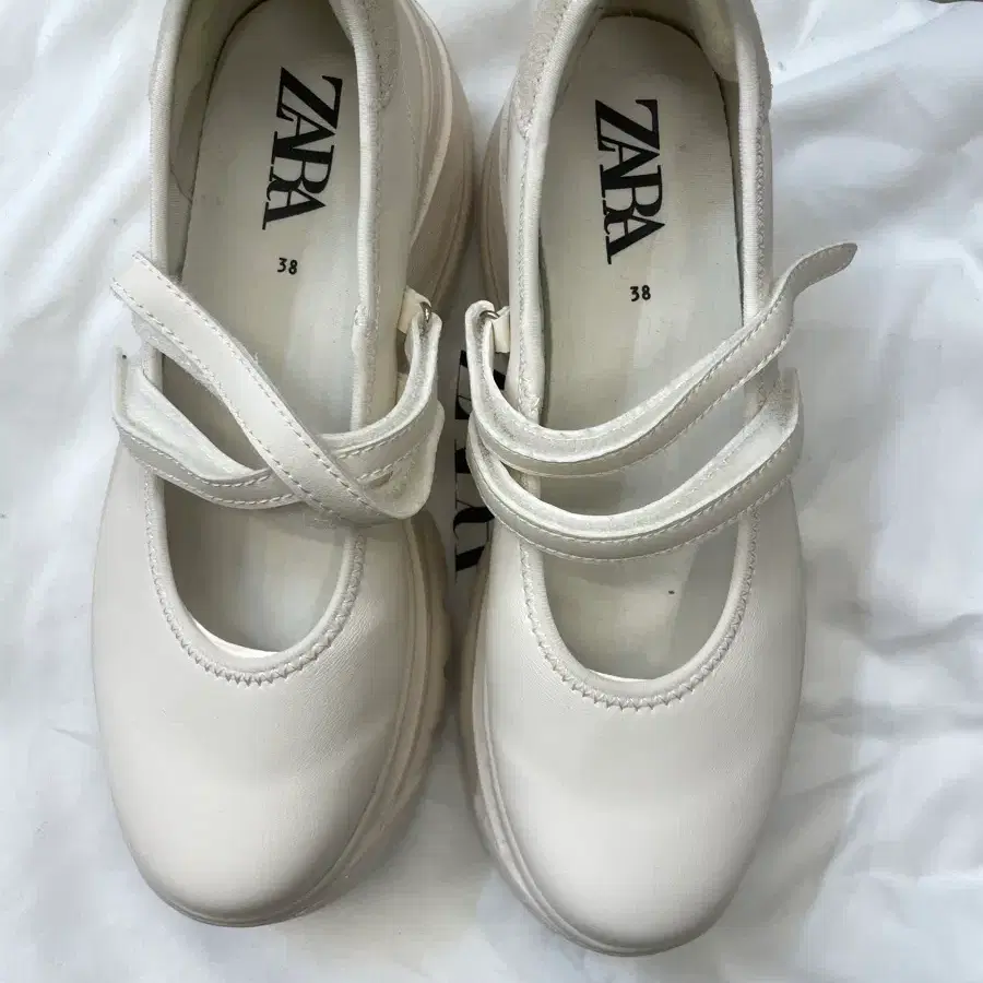 자라 메리제인 슈즈