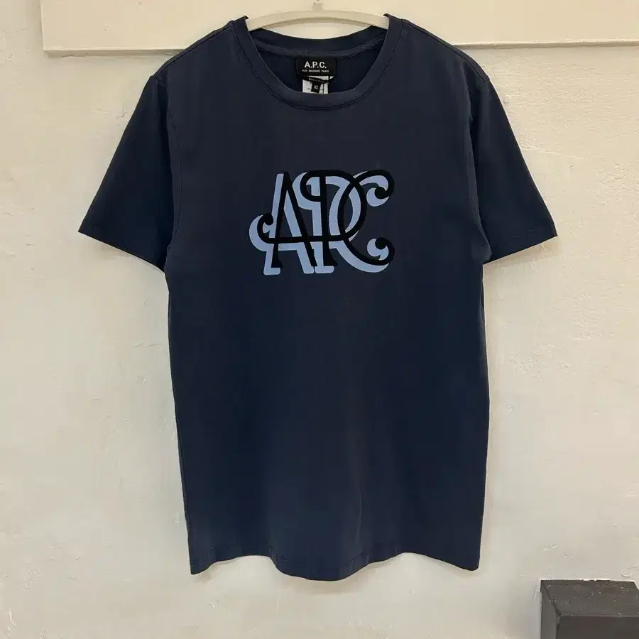 A.P.C. ARC 로고 프린팅 반팔 티셔츠 네이비 XS