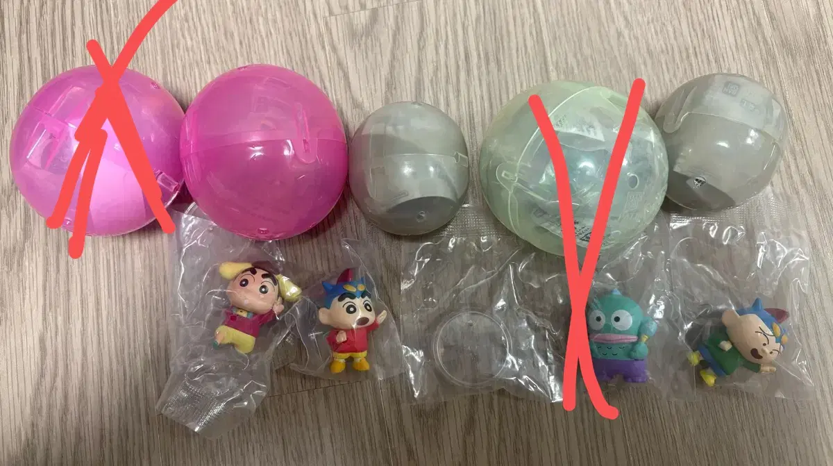 미개봉) 산리오 짱구 콜라보 폼폼푸린 캡슐토이  짱구/훈이/한교동 가챠
