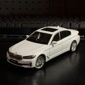 BMW 5 시리즈 G30 LCI 1/24 모델카 일본 미발매 #3