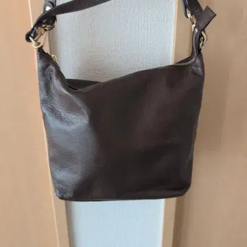 러셋 브라운 숄더백 소프트 가죽