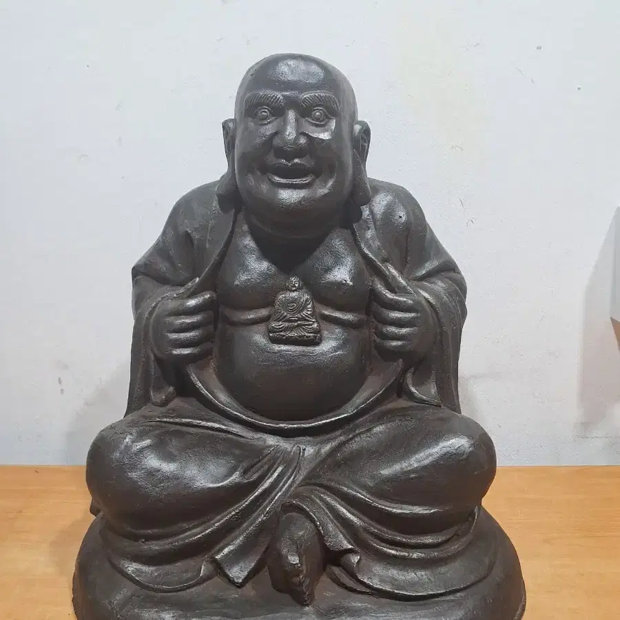 오래된 철 포대화상