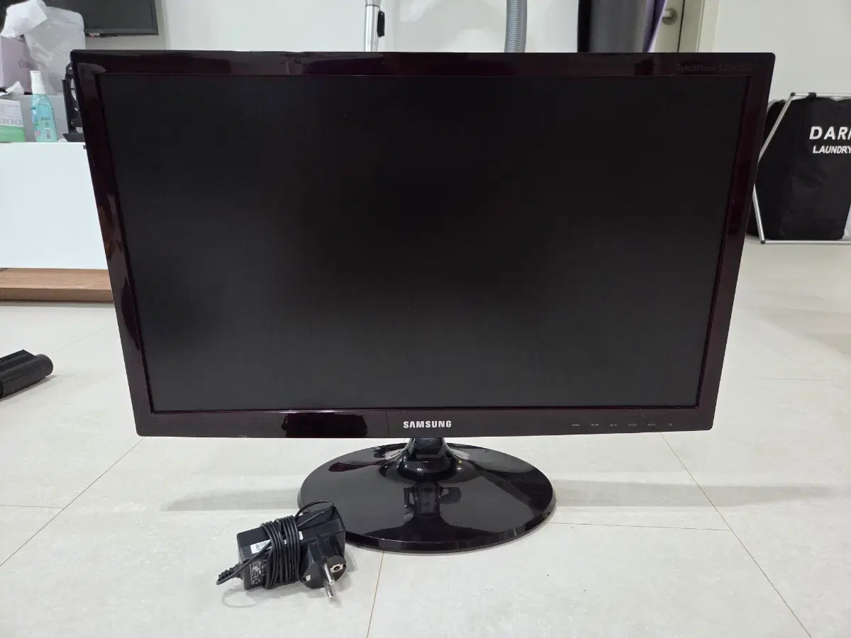 삼성 23인치 LED 모니터