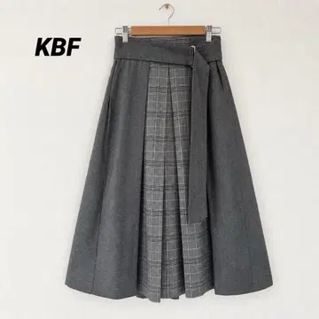 KBF 체크 절개 플리츠 롱 스커트 그레이 벨트 포함 ONE 사이즈