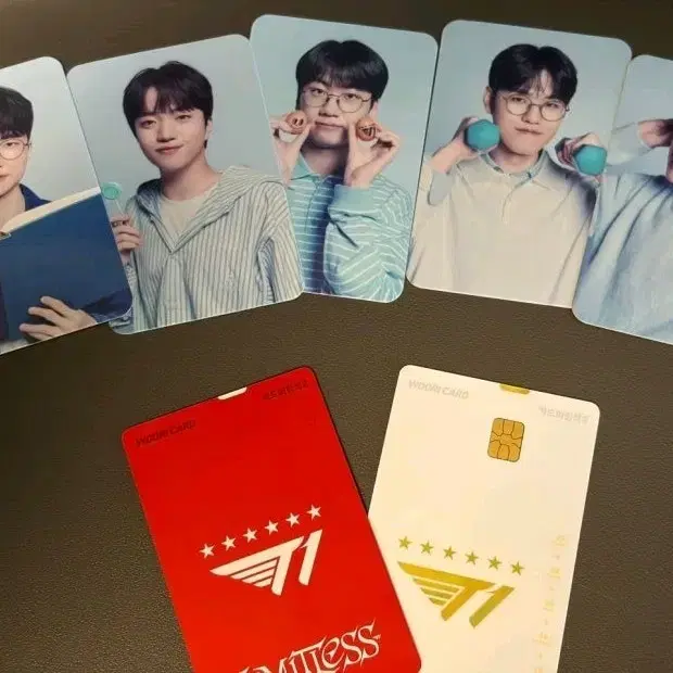 T1 소장용 체크카드 + 한정판 포토카드10장