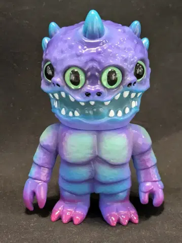 REALHEAD PEEK A BOO TOY 오스 버거 보라색 성형