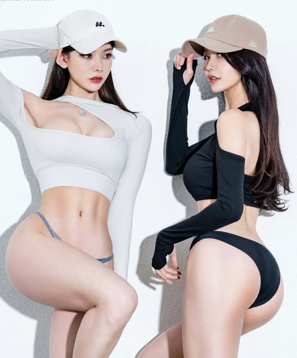 [새상품] 몽피치 언발 오프컷 티 크림/블랙 에슬레저룩 운동복 리버시블