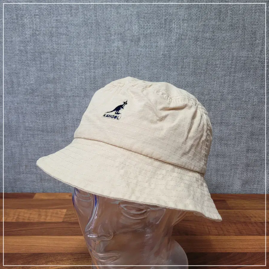 @240 캉골 베이지 버킷햇 M