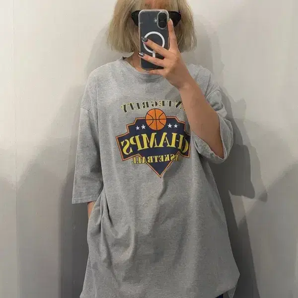 FREE 버터핑거 빈티지 그래픽 오버핏 반팔 티셔츠 그레이