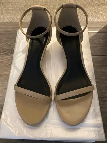 루탈론 3.5cm 하프 웨지 바 샌들 23cm