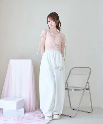로제뮤즈 Logo with rhinestone summer pants