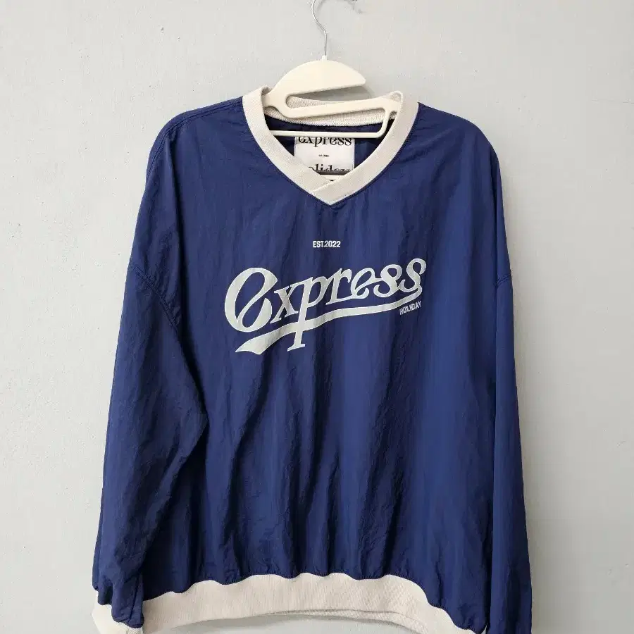 Express 맨투맨웜업 블루