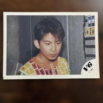 V6 공식 사진 오카다 준이치