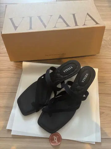 VIVAIA 샌들 블랙 39 사이즈