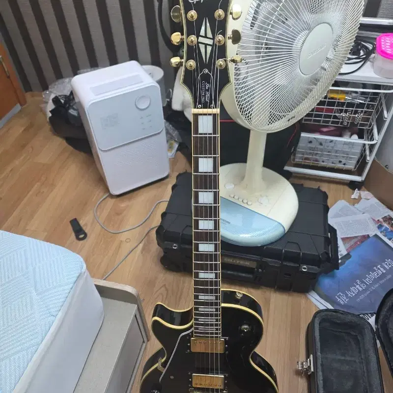 에피폰 레스폴 커스텀 왼손 기타 팝니다 epiphone lespaul custom pro left guitar