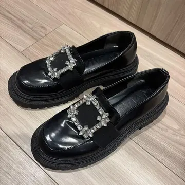 Vivian 비쥬 장식 로퍼 통굽 블랙