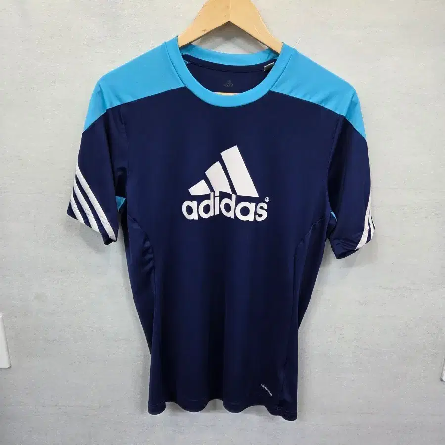 아디다스 빅로고 세레노 14 삼선 기능성 반팔 95