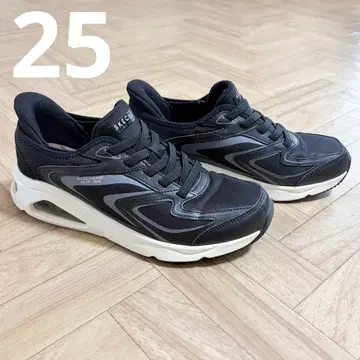 스케쳐스 슬립인즈 트레스에어 우노 핸즈프리 블랙 통굽 25