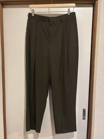 DIGAWEL / 2 Tuck Tapered Pants