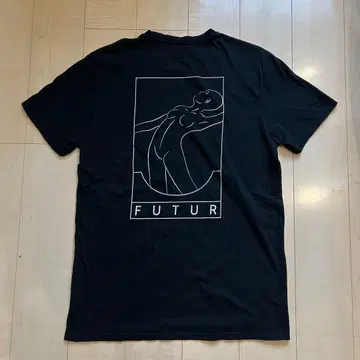 [ FUTUR ] 백 프린트 로고 T셔츠 레어 사이즈 XXL