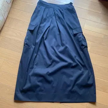 새상품급 torois 카고 포켓 부착 롱 플레어 스커트 네이비