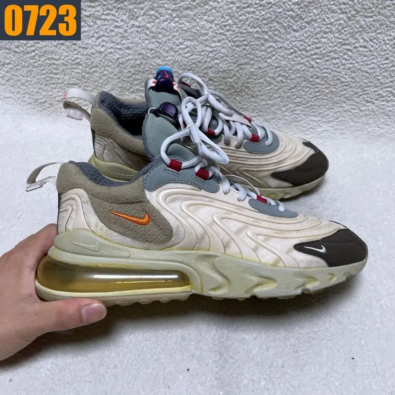 260 NIKE 나이키 트래비스 스캇 에어맥스 운동화