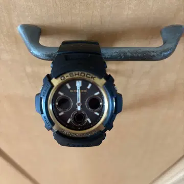 CASIO G-SHOCK 블랙&골드 아날로그-디지털 손목시계