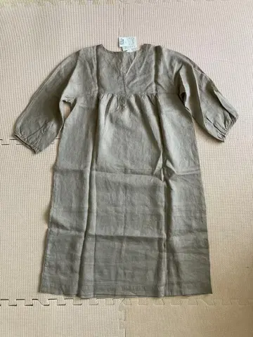 린넨 혼방 무릎 기장 원피스 베이지