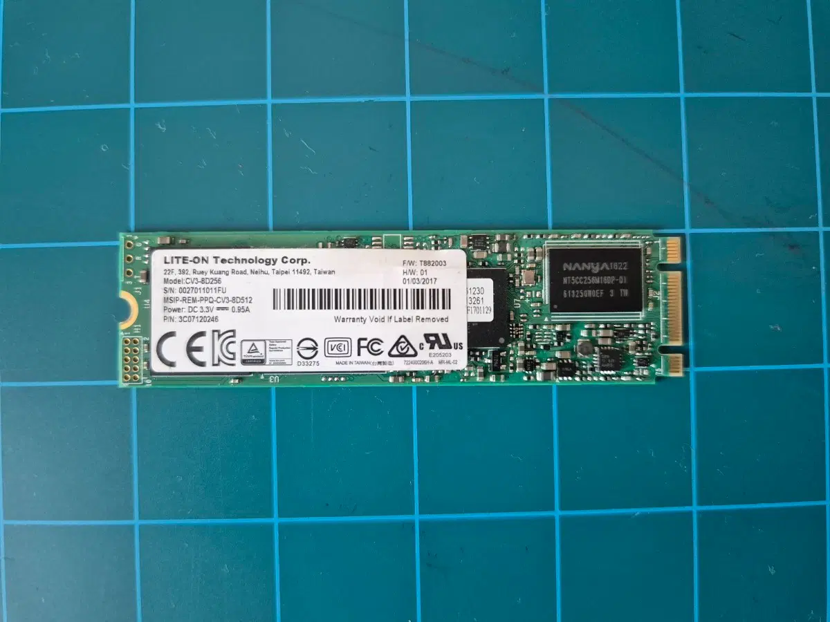 LITE ON M2 SATA SSD 250G 팝니다(윈도우 유틸 설치)