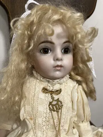 비스크돌 브뤼 35cm 리프로