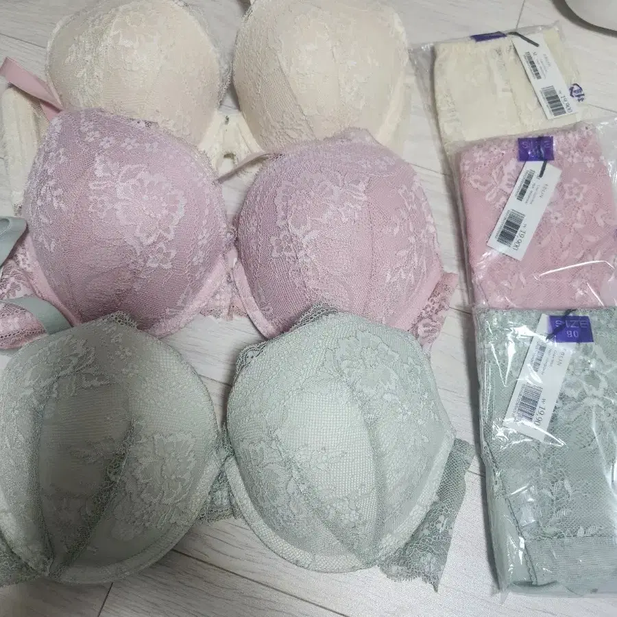 에블린 속옷세트 75C 새상품