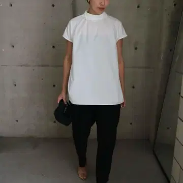 ella 반팔 셔츠