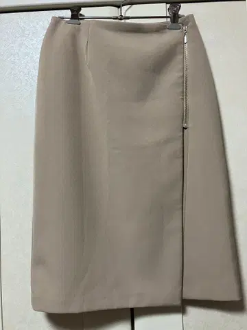내추럴 뷰티 베이직 베이지 사다리꼴 랩 스커트 XS