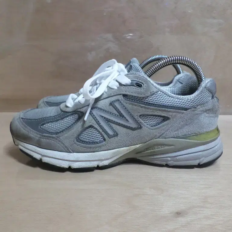 후루룩구제2 230 뉴발란스990V4 운동화 신발 260723