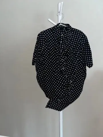 거의 새상품 ANREALAGE 도트 무늬 입체 벌룬 셔츠 46