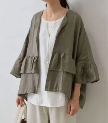 BEARDSLEY 린넨 프릴 겉옷 노카라 자켓 카키 손세탁 가능