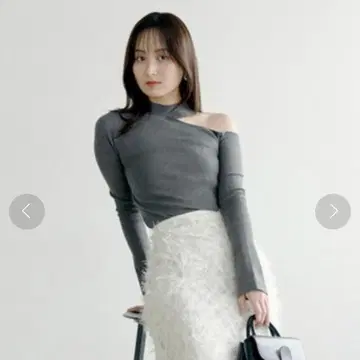 SNIDEL 원숄더 상의 [ 화이트 ]