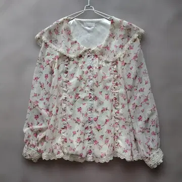 LIZ LISA 꽃무늬 블라우스 긴팔 레이스 옷깃 쉬폰