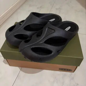 KEEN SHANTI 클로그 샌들 블랙 26cm