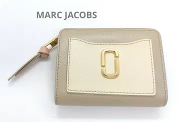 MARC JACOBS 유틸리티 스냅샷 이단 접이식 지갑