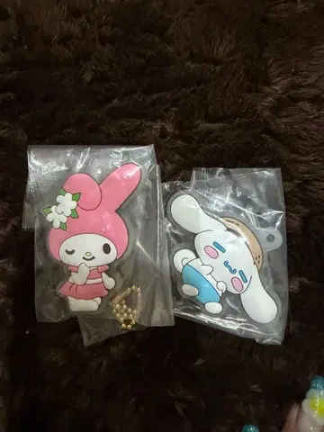 산리오 UV 러버 키링 마이멜로디 시나모롤