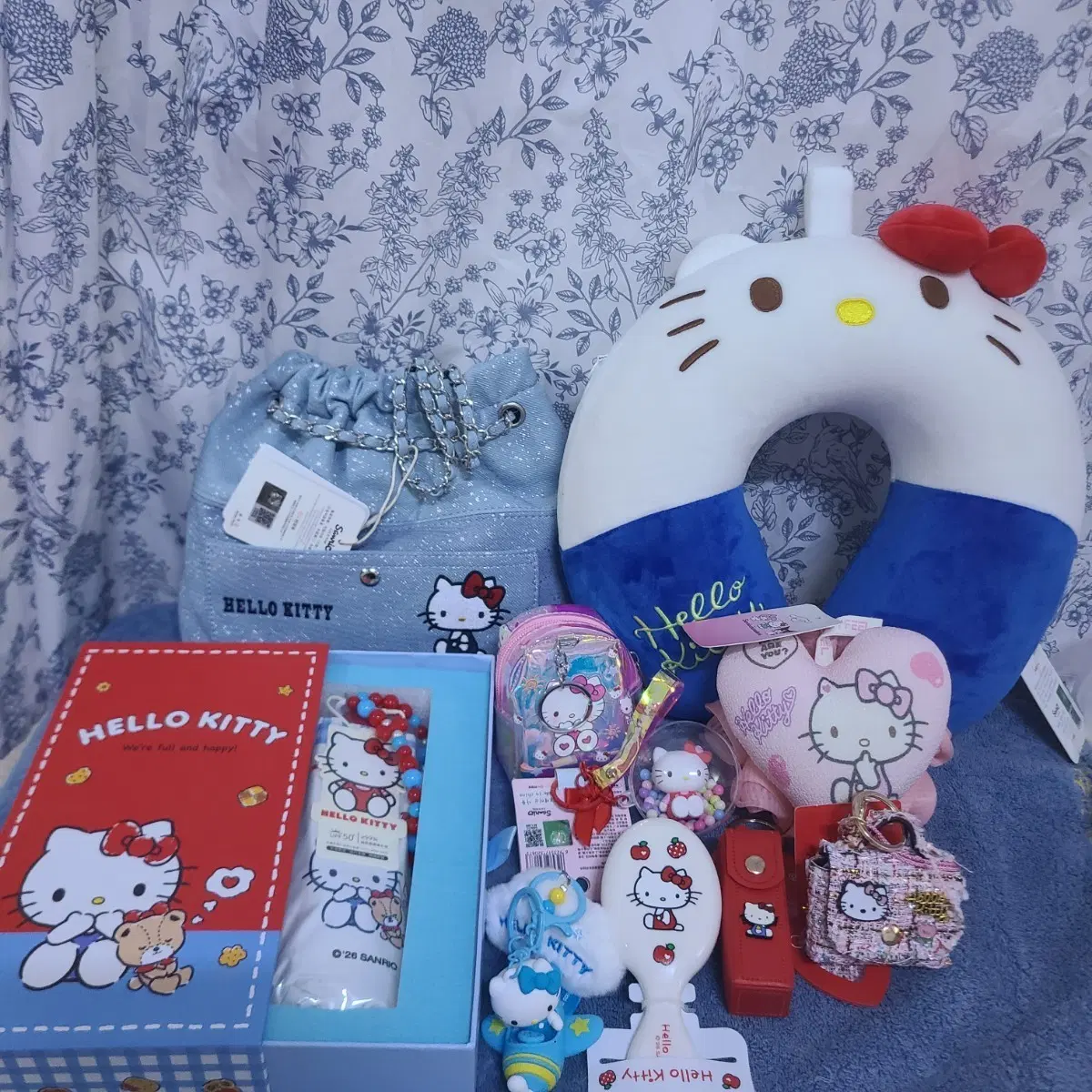 헬로키티굿즈
