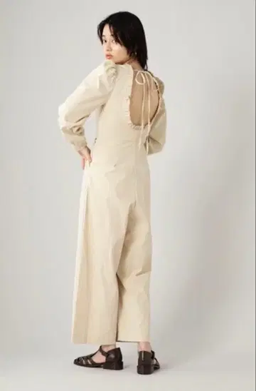 고스펠 올인원 점프수트 베이지 아이보리 S