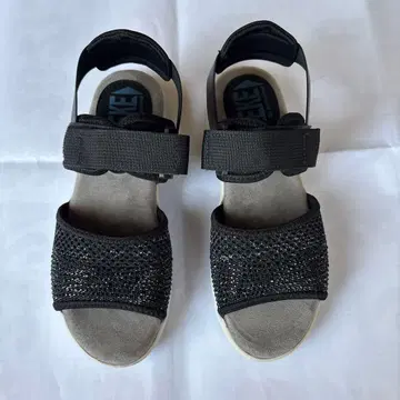 여성용 SNEEKE 샌들 블랙 M 사이즈