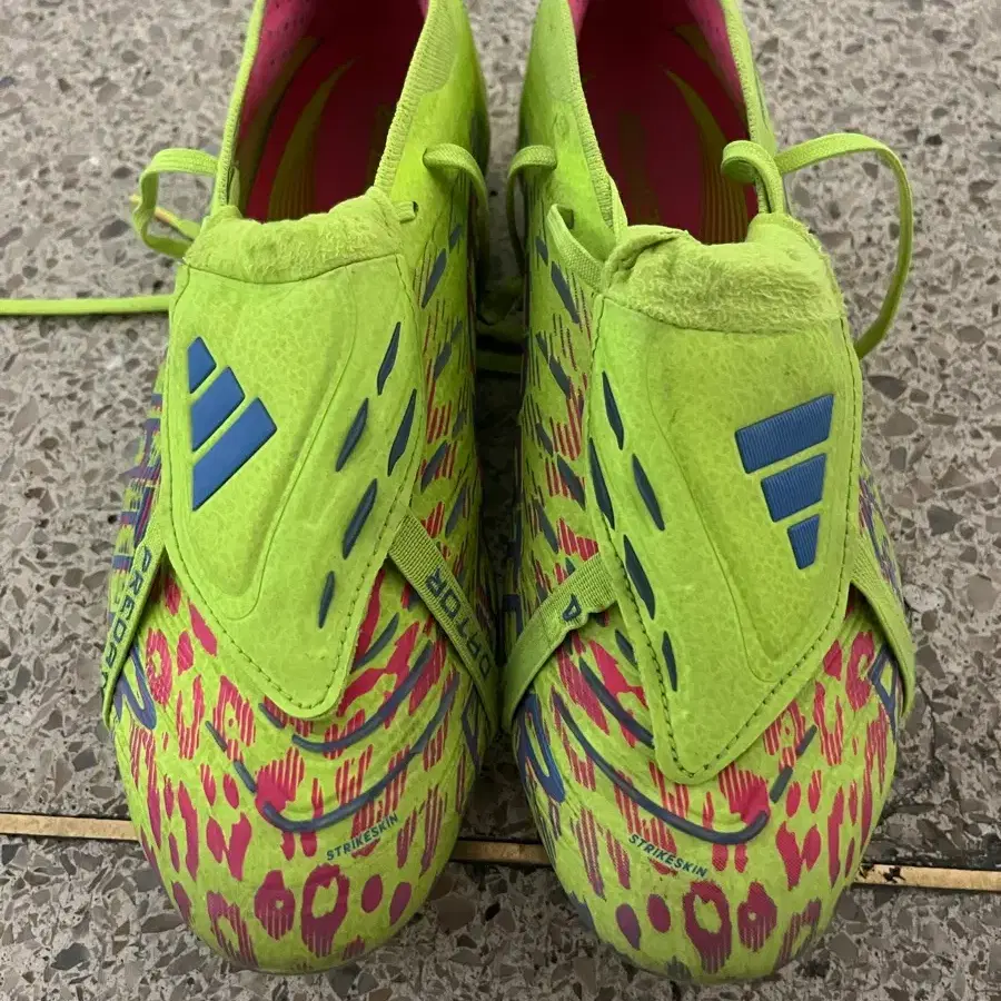 아디다스 프레데터 엘리트 축구화 265mm